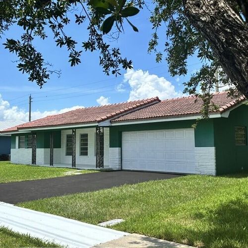 3633 Ne 6th Dr, Boca Raton, FL, 33431-6111 | Card Image