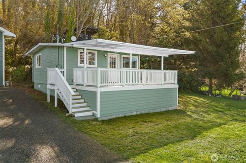 27830 Manzanita Beach Rd Sw, Vashon, WA, 98070-8926 | Card Image