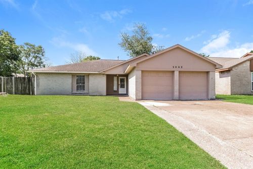 5842 Sackville Close, Humble, TX, 77346-2617 | Card Image