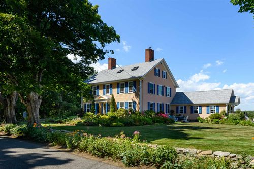 45 Stumpfield Rd, Kensington, NH, 03833-6812 | Card Image