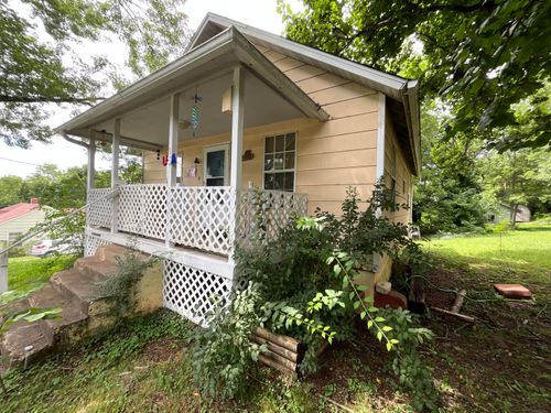 521 Grove St, West Plains, MO, 65775-3920 | Card Image