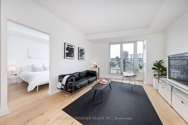 905 - 20 Scrivener Sq, Condo with 2 bedrooms, 1 bathrooms and 1 parking in Toronto ON | Image 8