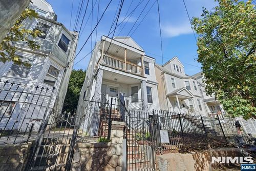 471 14th Street, Newark, NJ, 07103 | Card Image