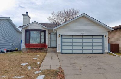 43 Appletree Cres Se, House detached with 5 bedrooms, 3 bathrooms and 2 parking in Calgary AB | Image 1