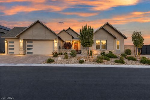 8860 Sweet Magnolia Ct, Las Vegas, NV, 89113-6004 | Card Image