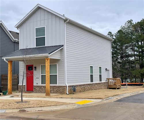 1406 S Duncan Ave, Fayetteville, AR, 72701-6339 | Card Image