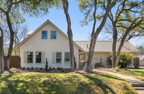 5213 Buffalo Pass, Austin, TX, 78745 | Card Image