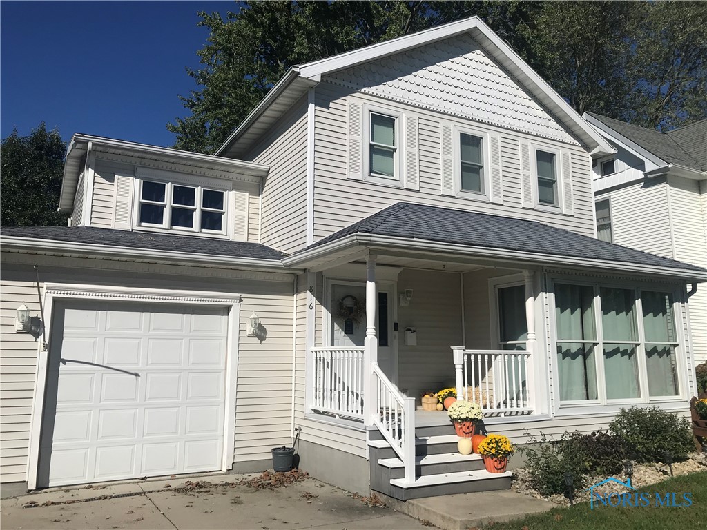 Washington St, Napoleon, OH 43545