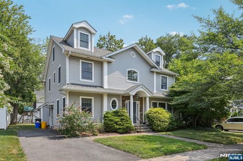 245 Carlton Ter, Teaneck, NJ, 07666-3403 | Card Image