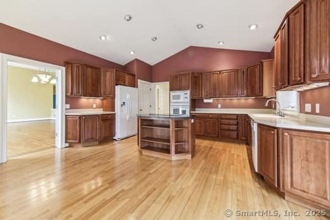 15 Ethan Dr, House other with 4 bedrooms, 4 bathrooms and 2 parking in Windsor CT | Image 5