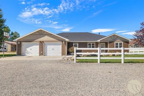 851 N 3rd St, Columbus, MT, 59019-7290 | Card Image