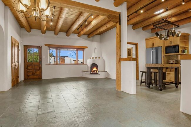 24 Gina Ln, House other with 3 bedrooms, 2 bathrooms and null parking in El Prado NM | Image 4