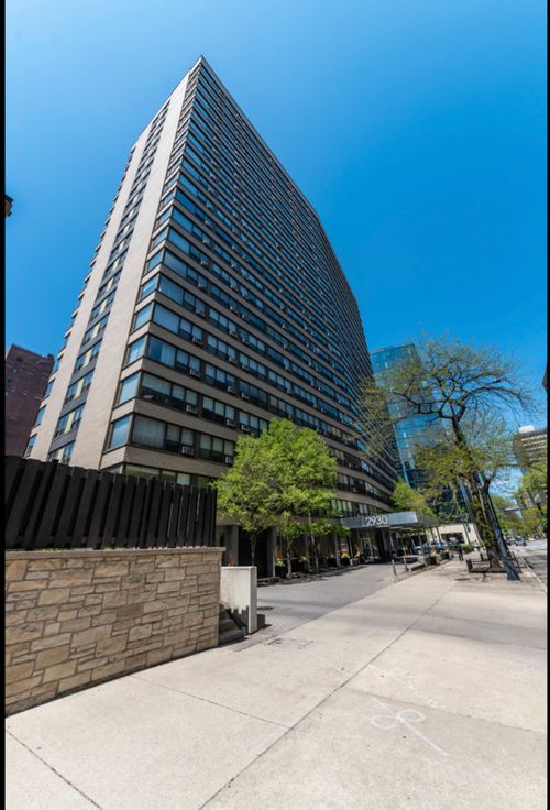 602-2930 Sheridan Rd, Chicago, IL, 60657-5969 | Card Image