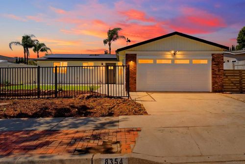 8354 Hudson, San Diego, CA, 92119 | Card Image