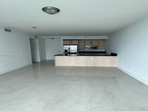 2905-s-79 Sw 12th St, Miami, FL, 33130-5201 | Card Image