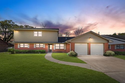 1839 Bethlehem St, Houston, TX, 77018-1108 | Card Image