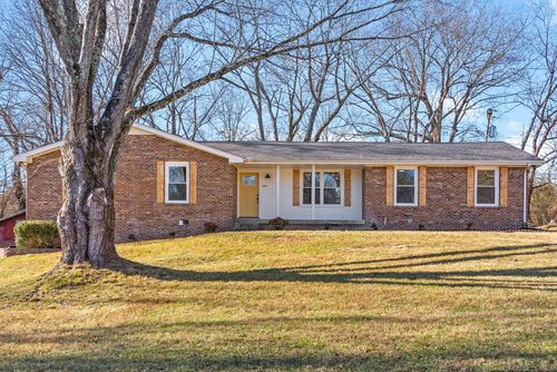 1581 Freestone Dr, Clarksville, TN, 37042-5320 | Card Image