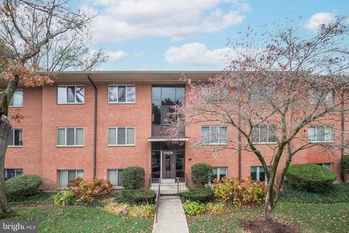402-10428 Rockville Pike, North Bethesda, MD, 20852-3325 | Card Image