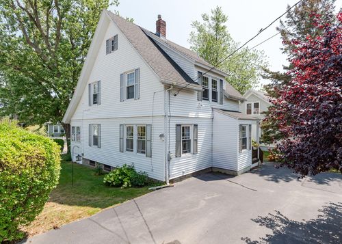 553 Sawyer Street, South Portland, ME, 04106 | Card Image