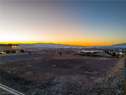 7 Sunset Strip, Henderson, NV, 89012-7313 | Card Image