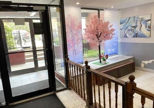 apt-2j-42 81st St, Elmhurst, NY, 11373-3111 | Card Image