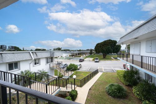 208-3402 Cynthia Ln, Lake Worth Beach, FL, 33461-5814 | Card Image