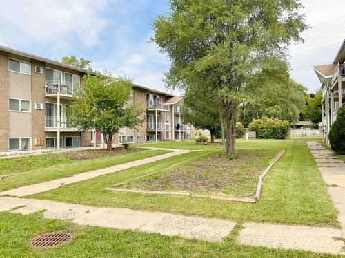 410 Lippincott Blvd, Flint, MI, 48503-5875 | Card Image