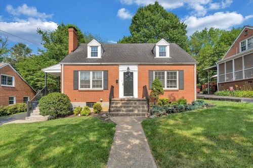 2326 Carlton Rd Sw, Roanoke, VA, 24015-3911 | Card Image