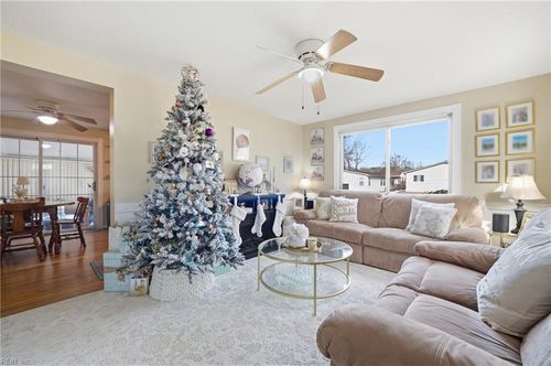 1069 Sea Holly Ct, Virginia Beach, VA, 23454-5535 | Card Image