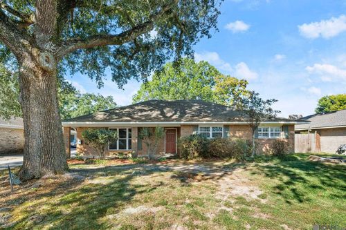 880 Chevelle Dr, Baton Rouge, LA, 70806-7801 | Card Image