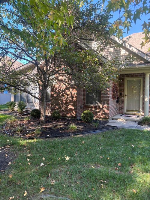 880 Brendle Trce, Springfield, OH, 45503-7410 | Card Image