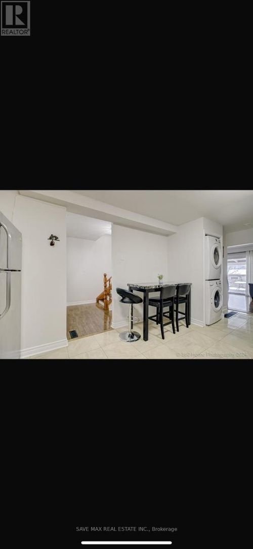 44 Carberry Cres, Brampton, ON, L6V2E9 | Card Image