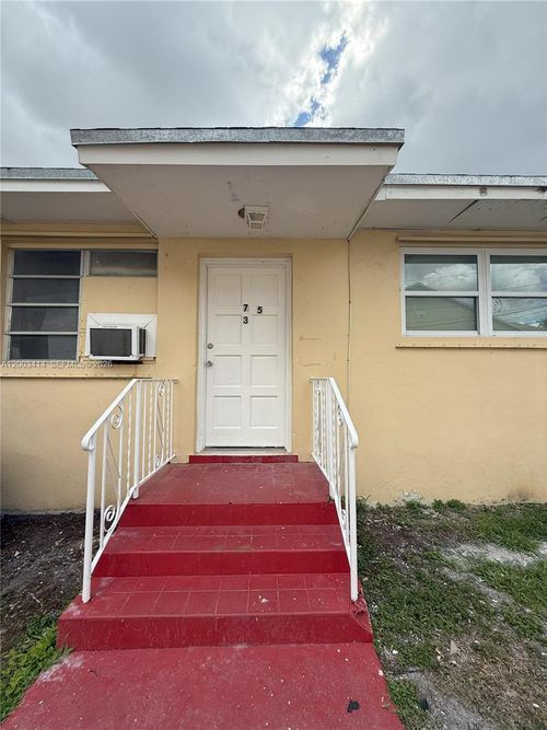 3-1725 Nw 59th St, Miami, FL, 33142-2427 | Card Image