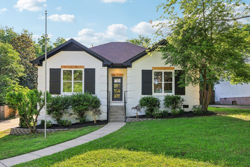 2916 Vaulx Ln, Nashville, TN, 37204-3028 | Card Image