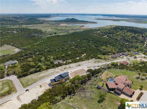 3506 Shoreline Dr, Harker Heights, TX, 76548-8122 | Card Image