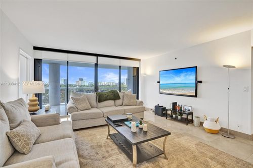702-3598 Yacht Club Dr, Aventura, FL, 33180-4009 | Card Image