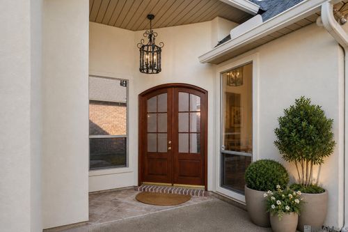 6029 Courtyard Dr, Gonzales, LA, 70737-8522 | Card Image
