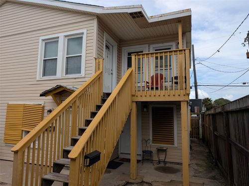 apt-1-1112 Avenue M 1/2 Rear, Galveston, TX, 77550-8299 | Card Image