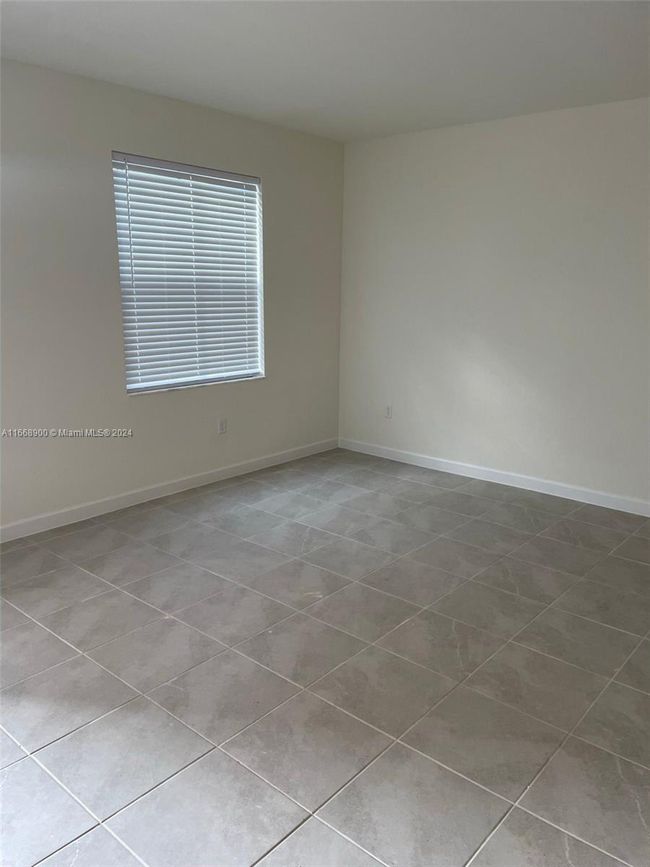 3415 W 112 Th Ter, Townhouse with 3 bedrooms, 3 bathrooms and null parking in Hialeah FL | Image 9
