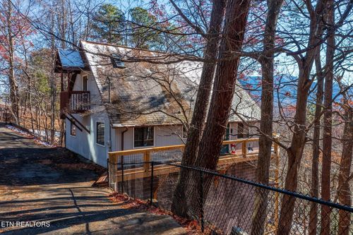 1037 Ski View Drive, Gatlinburg, TN, 37738 | Card Image