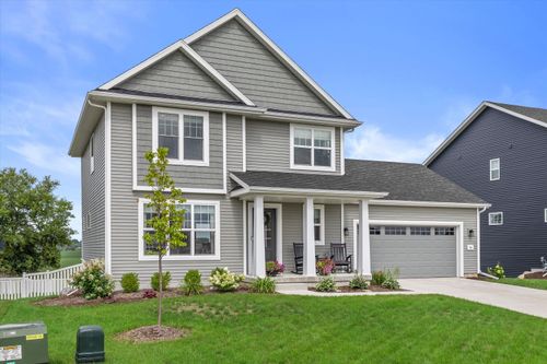 814 Burr Oak Ct, Oconomowoc, WI, 53066-1269 | Card Image