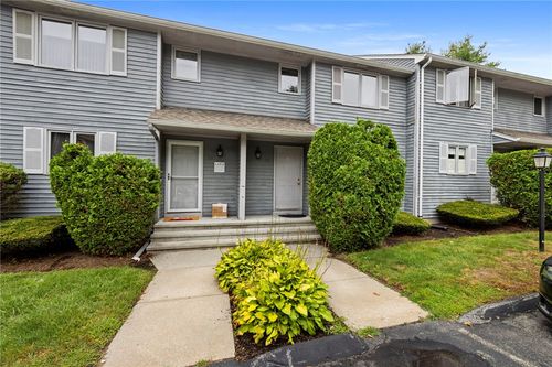 c2-479 Providence St, Warwick, RI, 02886-0676 | Card Image