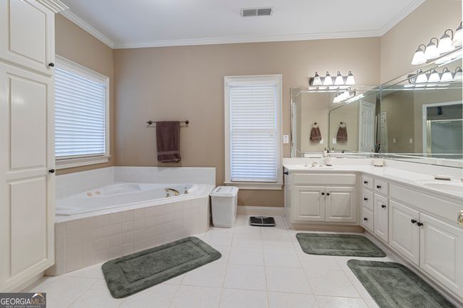 8040 Classic Dr, House other with 7 bedrooms, 5 bathrooms and 6 parking in Jonesboro GA | Image 27