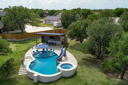214 Stonehenge Way, Marble Falls, TX, 78654-2284 | Card Image