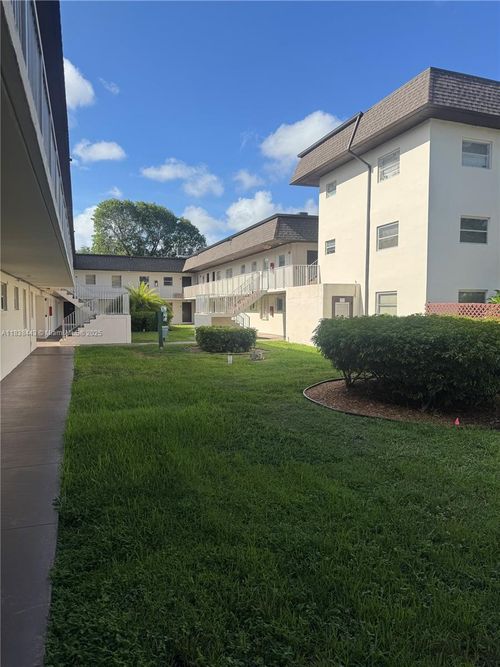 apt-103w-8601 Sw 94th St, Miami, FL, 33156-7381 | Card Image