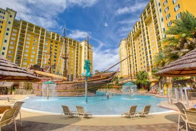 5310 - 8125 Resort Village Drive, Condo with 2 bedrooms, 2 bathrooms and null parking in Orlando FL | Image 1