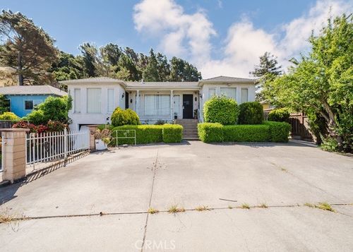 2116 Rancho Rd, El Sobrante, CA, 94803-1135 | Card Image