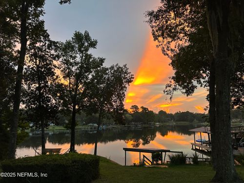 831 Arthur Moore Dr, Green Cove Springs, FL, 32043-9510 | Card Image