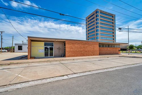 501 N Loraine St, Midland, TX, 79701-4728 | Card Image