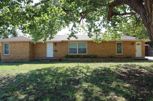 1435 Watson St, Colorado City, TX, 79512-4725 | Card Image